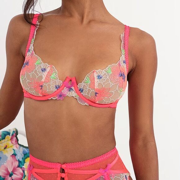 For Love and Lemons Shimmer Zinnia Embroidery Underwire Bra in Magenta - Picture 3 of 5